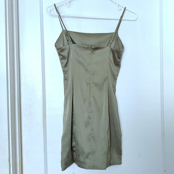 Aritzia Sunday Best Shimmer Satin Mini Dress in Sage Frost Size 00 - Picture 4 of 13